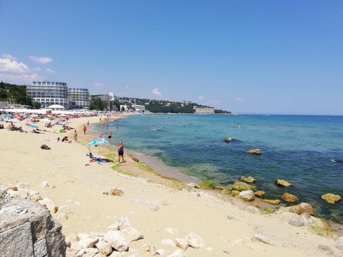 Вила Костадинов Varna Luaran gambar